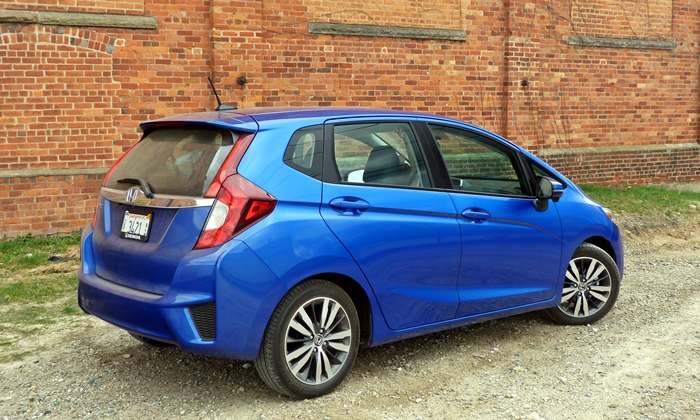 Fit Reviews: 2015 Honda Fit rear quarter view