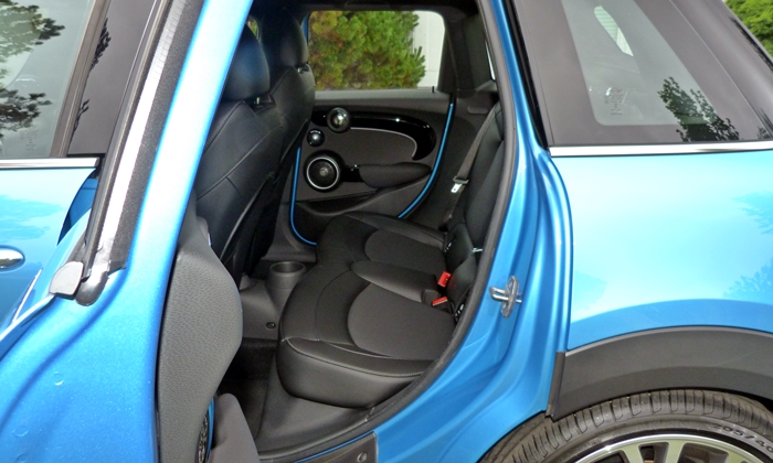 Hardtop Reviews: Mini Hardtop 4 Door rear seat