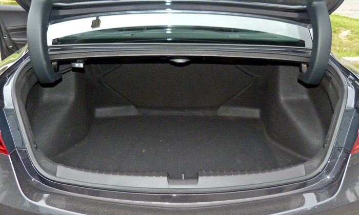 ILX Reviews: Acura ILX trunk