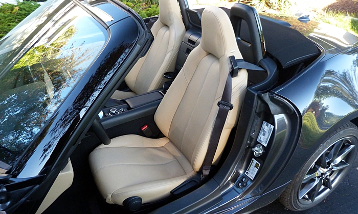 MX-5 Miata Reviews: 2016 Mazda MX-5 Miata driver seat