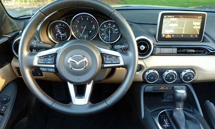 MX-5 Miata Reviews: 2016 Mazda MX-5 Miata instrument panel