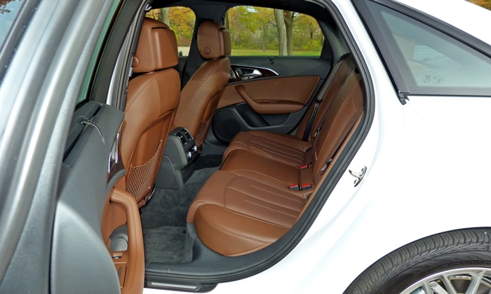 A6 / S6 Reviews: Audi A6 back seat