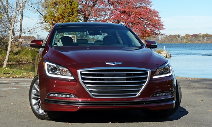 Genesis Reviews: Hyundai Genesis front view