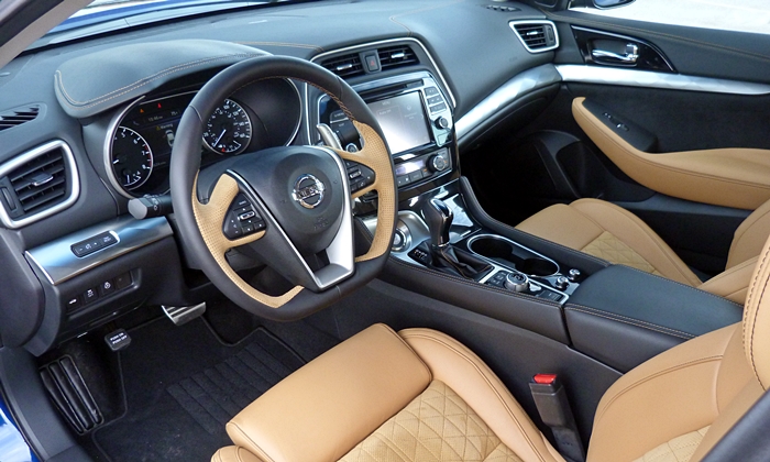 Kia Optima Photos: Nissan Maxima SR interior