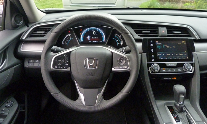 Civic Reviews: 2016 Honda Civic instrument panel