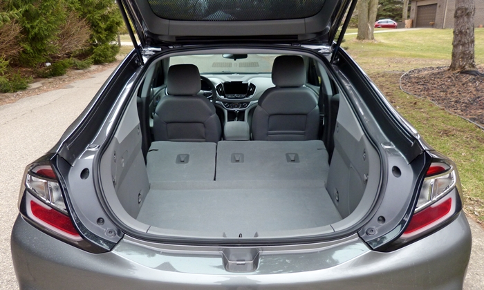 Volt Reviews: Chevrolet Volt cargo area seats folded