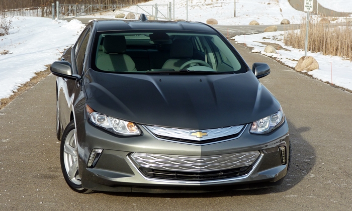 Volt Reviews: Chevrolet Volt front