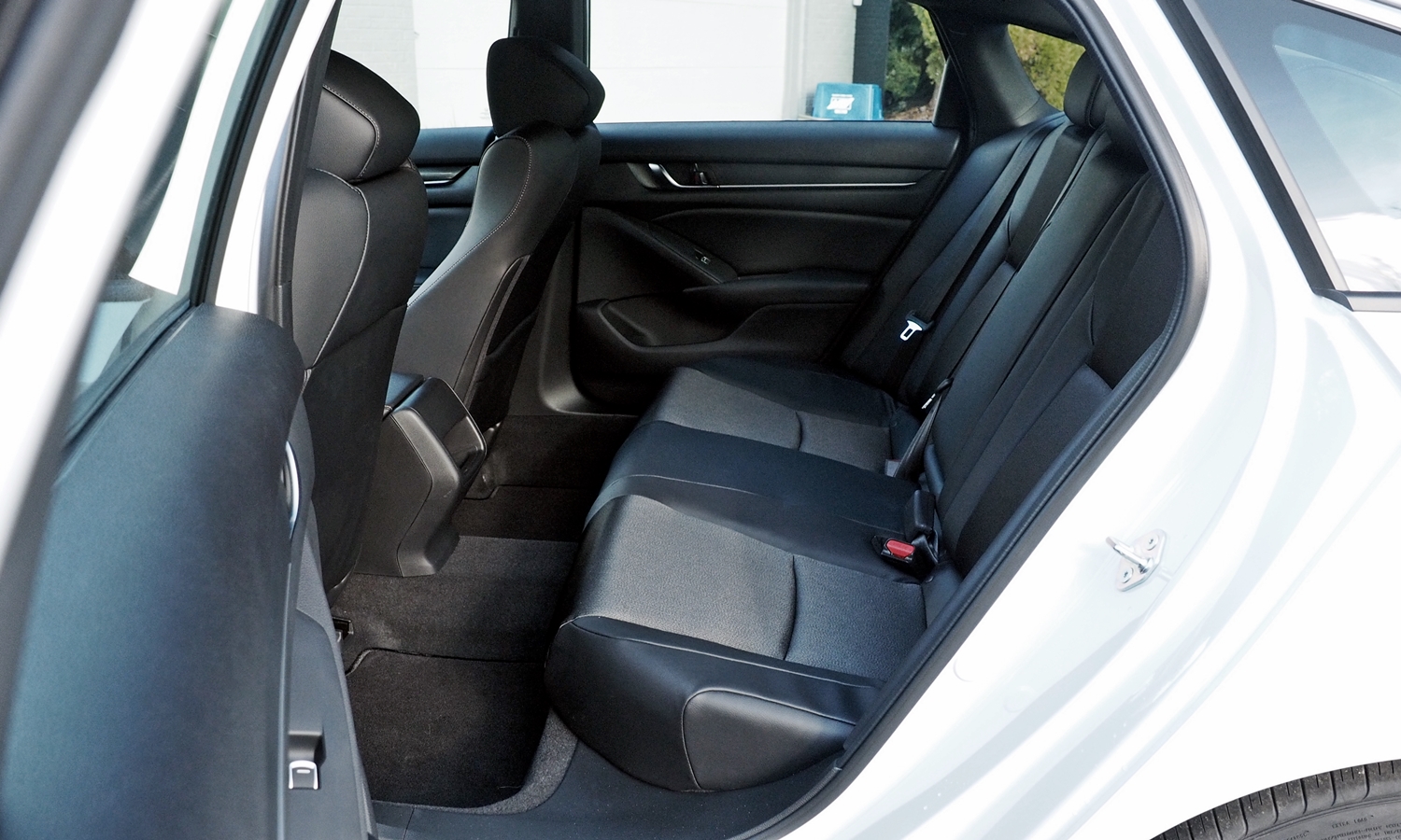 Accord Reviews: 2018 Honda Accord Sport back seat
