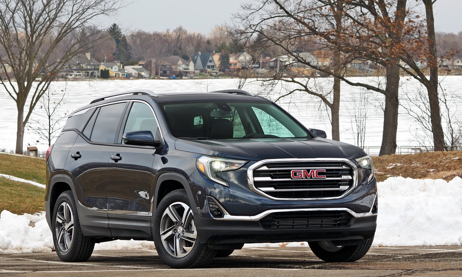 2018 GMC Terrain front quarter view