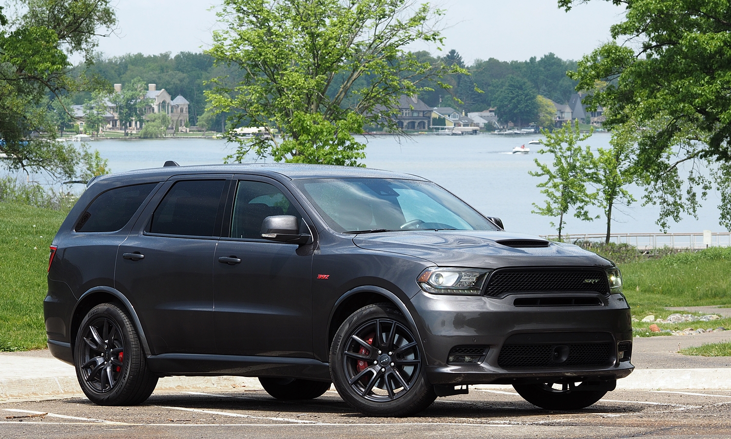 2018 Dodge Durango SRT front quarter view