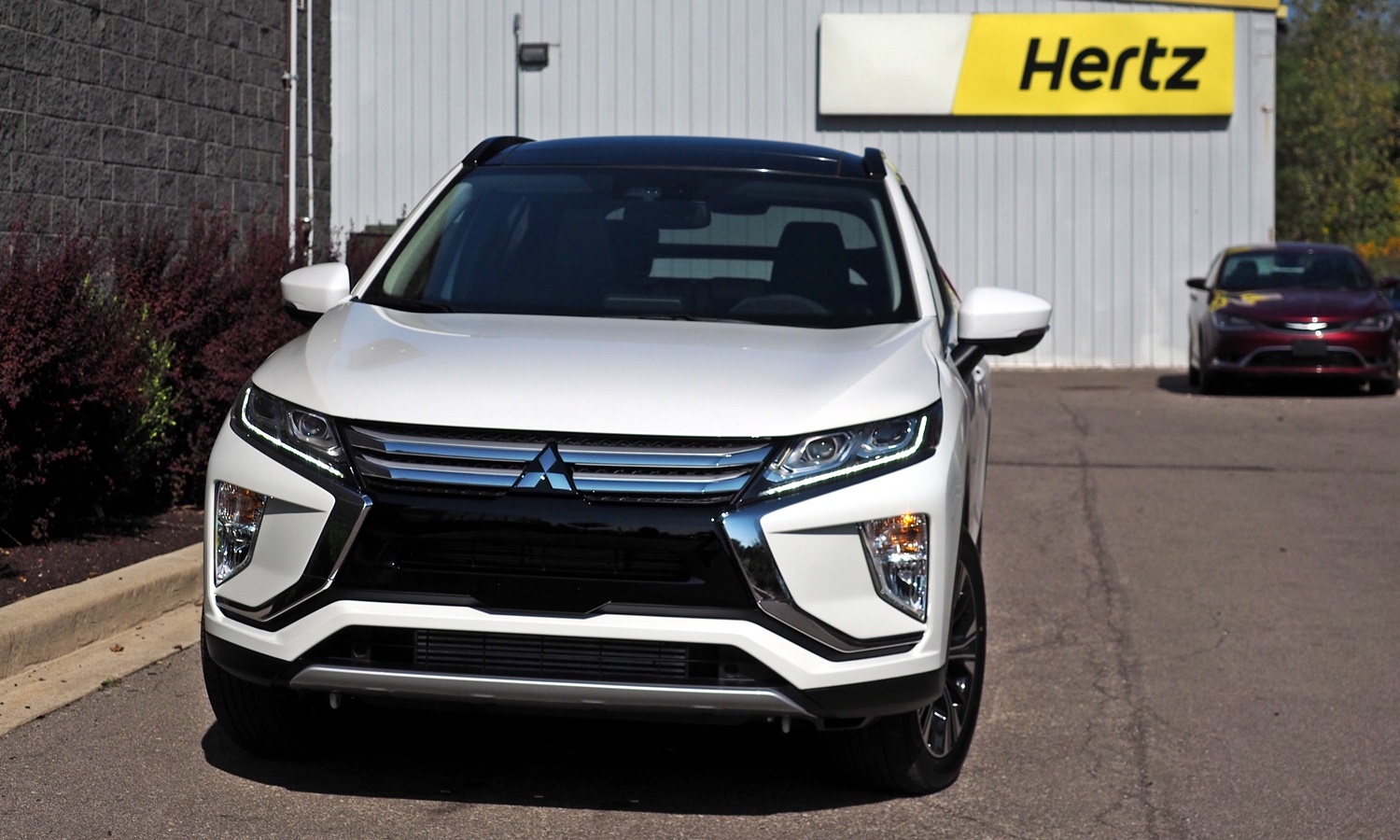 Eclipse Cross Reviews: 2018 Mitsubishi Eclipse Cross front view