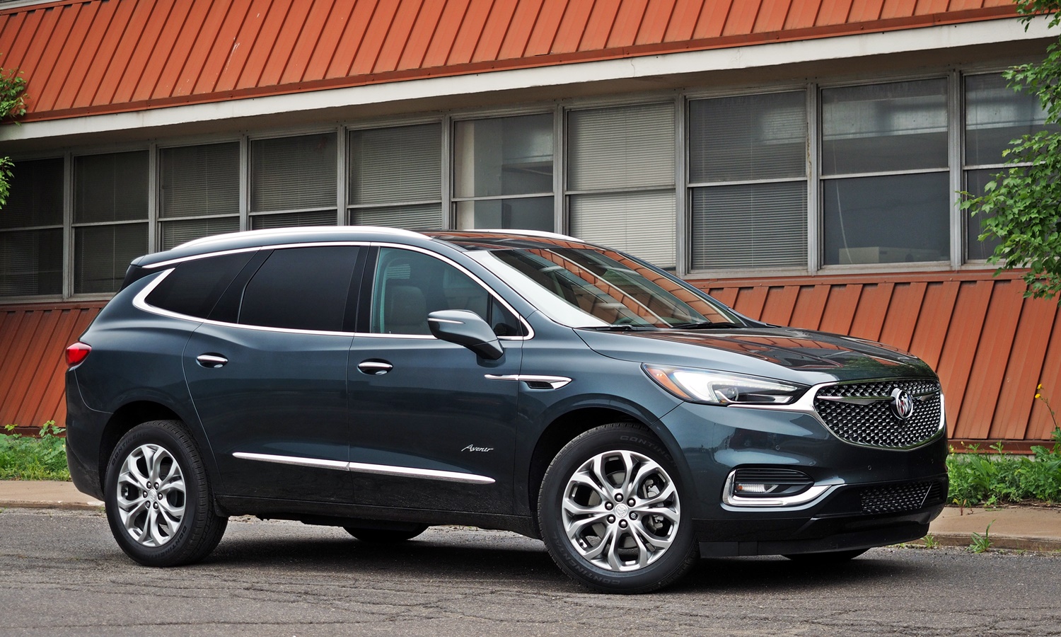 Buick Enclave front quarter view