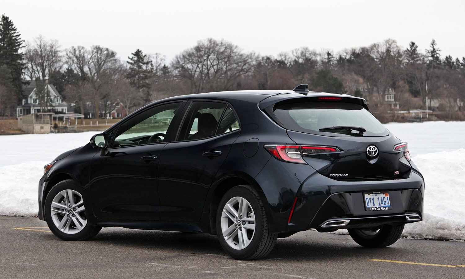 Corolla Hatchback Reviews: Toyota Corolla Hatchback rear quarter view