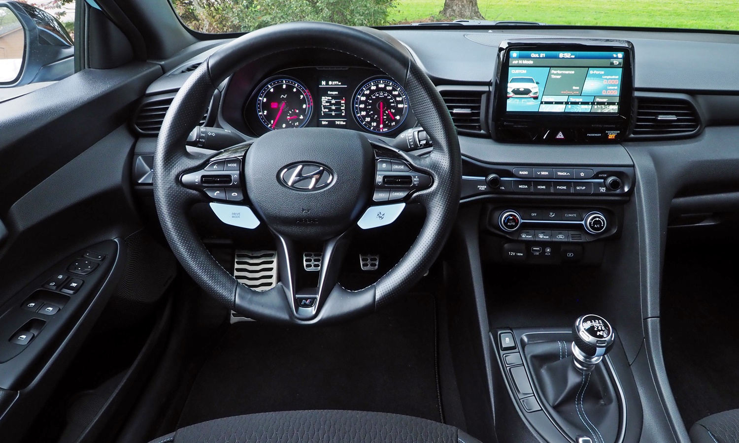 Veloster Reviews: Hyundai Veloster N instrument panel