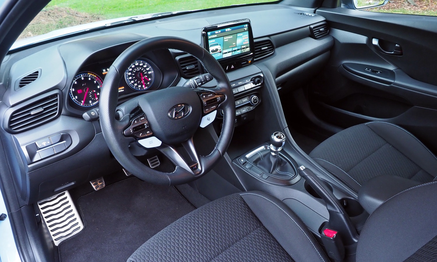 Veloster Reviews: Hyundai Veloster N interior