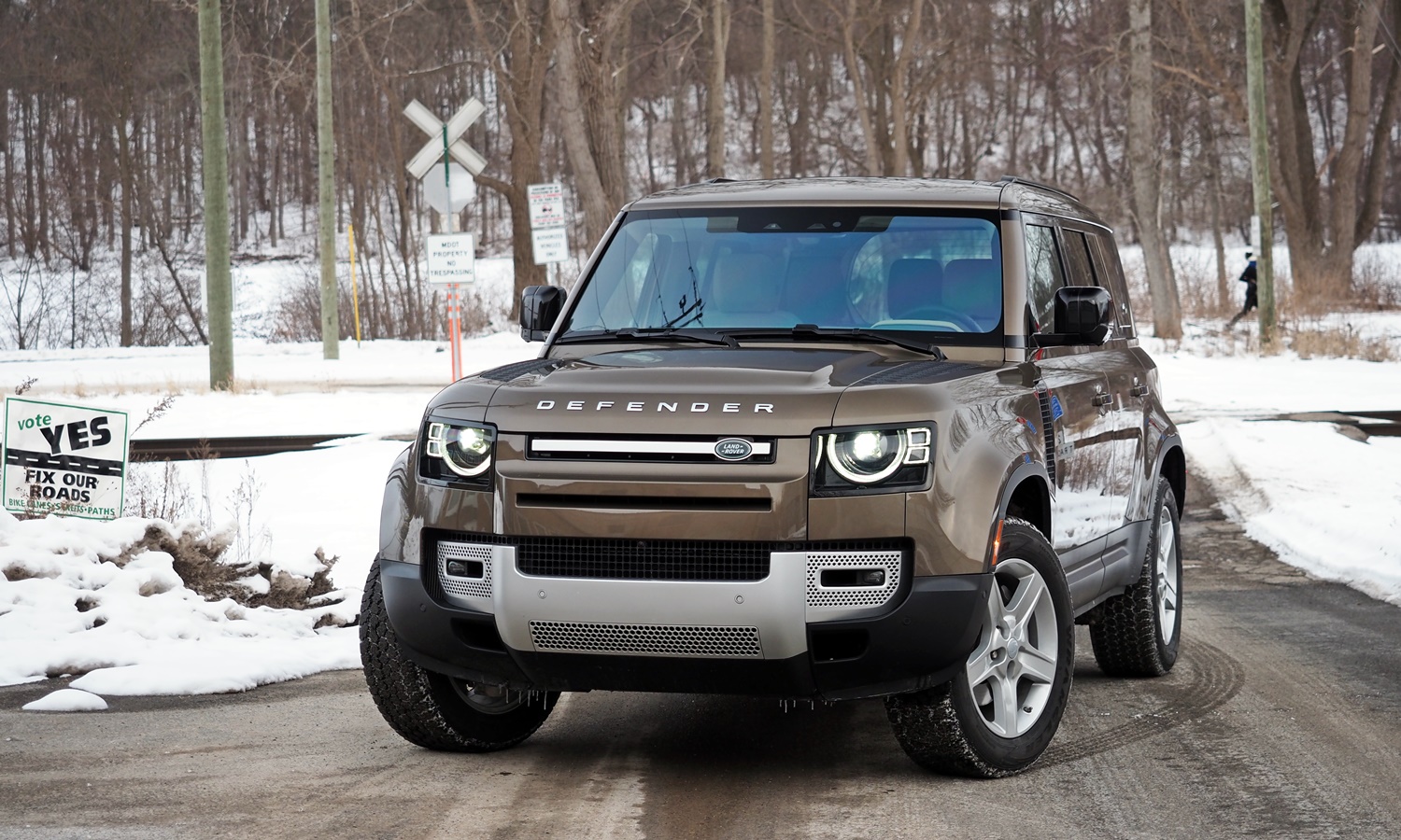 Defender Reviews: Land Rover Defender 110 front view