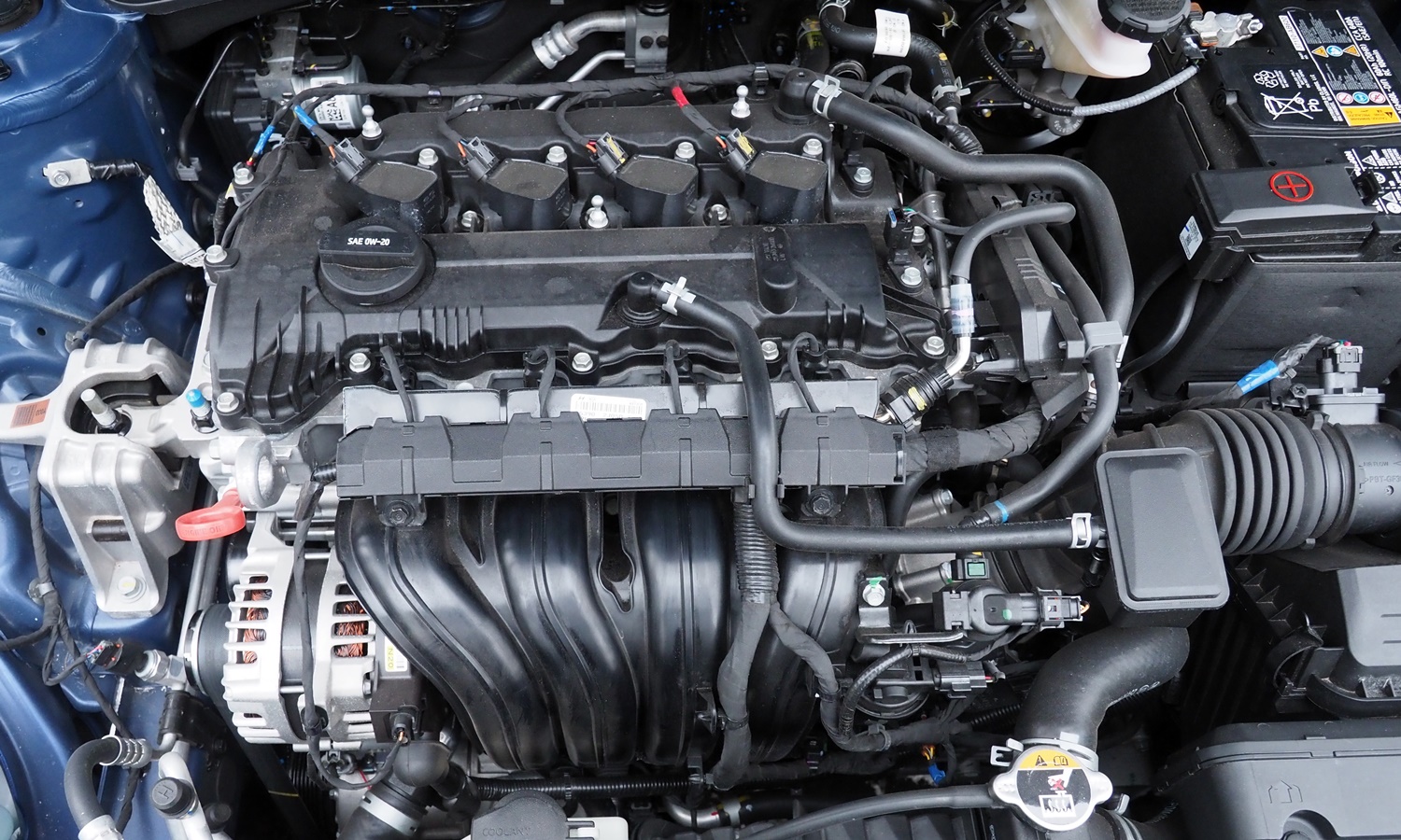 Hyundai Elantra Photos: 2021 Hyundai Elantra 2-liter engine uncovered