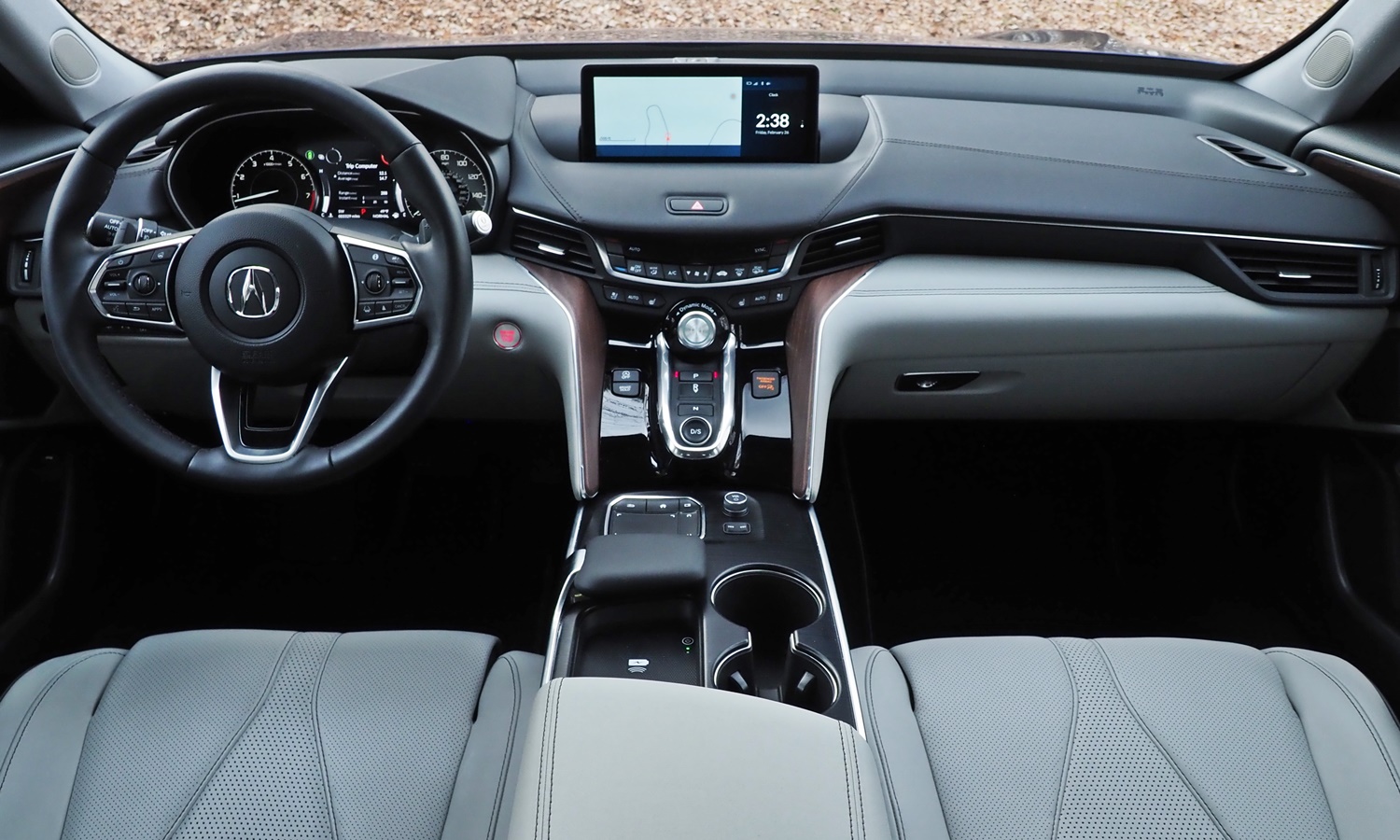 Acura TLX Photos: Acura TLX instrument panel full width