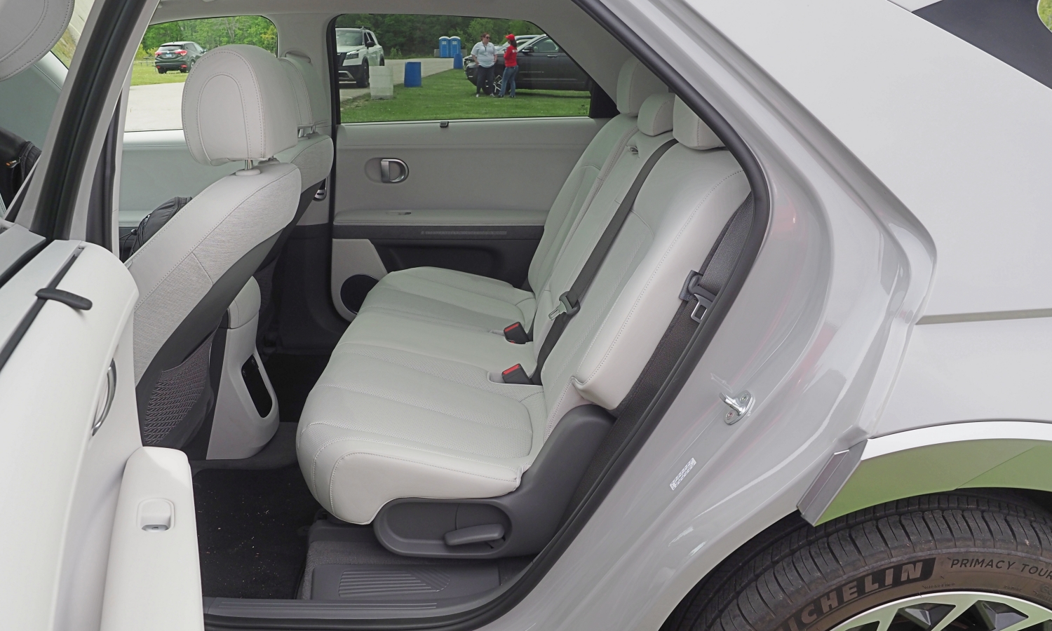 Ioniq 5 Reviews: Hyundai Ioniq 5 rear seat