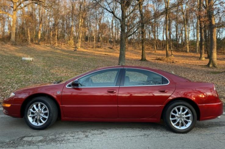 2004 Chrysler 300m. 3200.00 miles Feb.2022