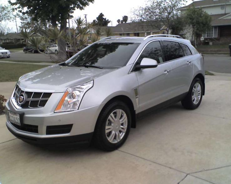 Cadillac SRX Photos | Car Photos | TrueDelta